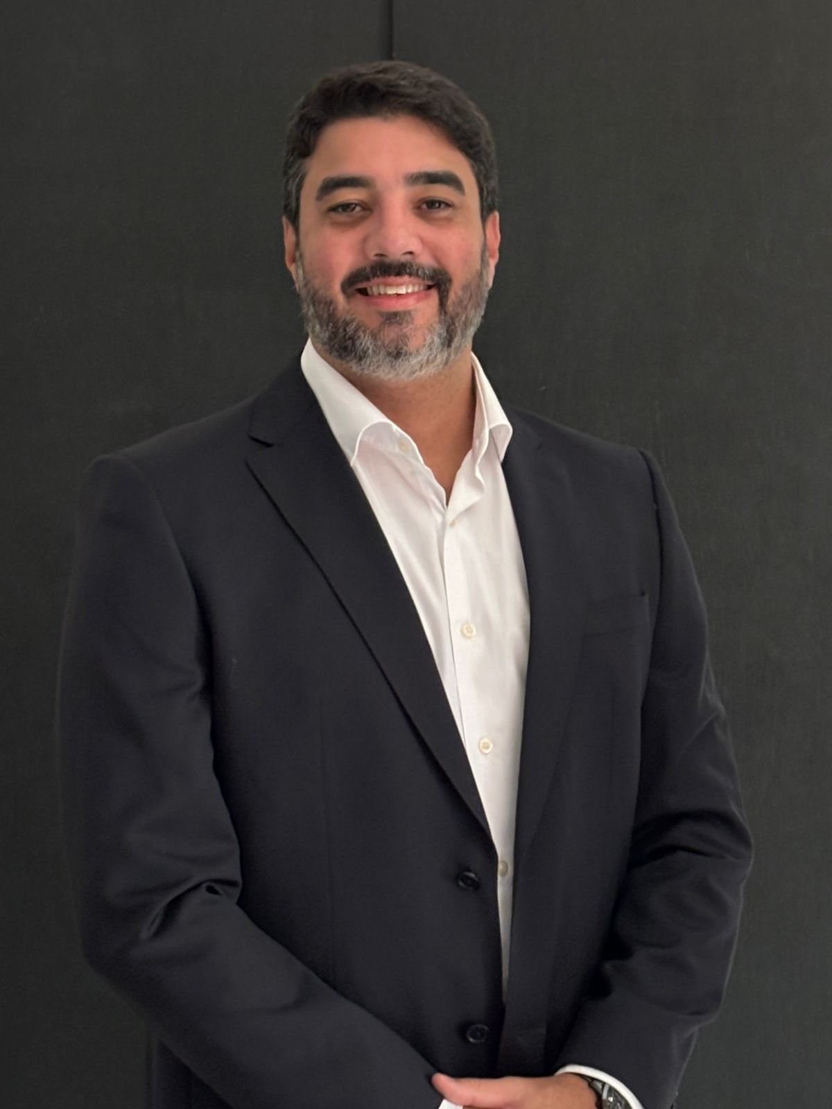 Dr. Daniel Arnoni